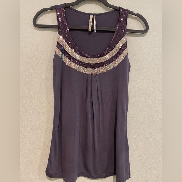 Beautiful sequins tank in Smokey purple and silver.  Made in Turkey size… - Picture 1 of 5